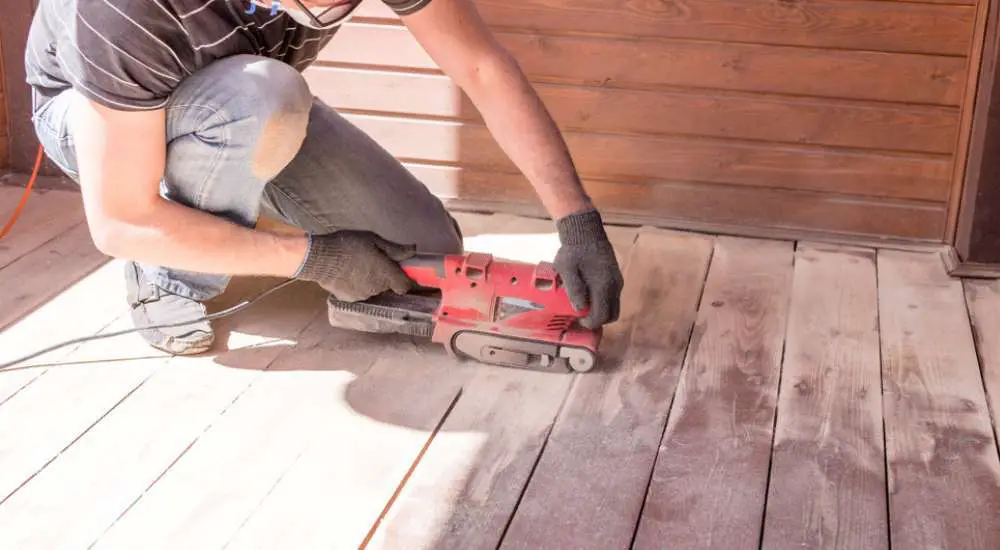 How to sand and refinish hardwood floors 